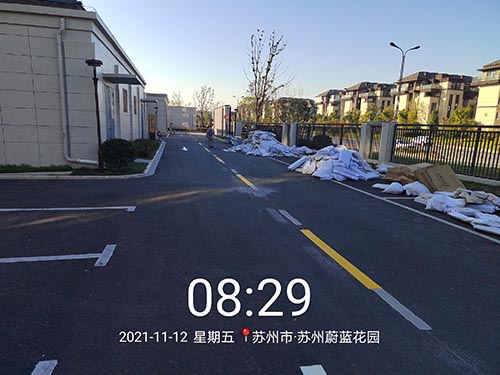 蘇州道路標(biāo)線(xiàn)冷漆多少錢(qián)一平？道路劃線(xiàn)價(jià)格多少一米？